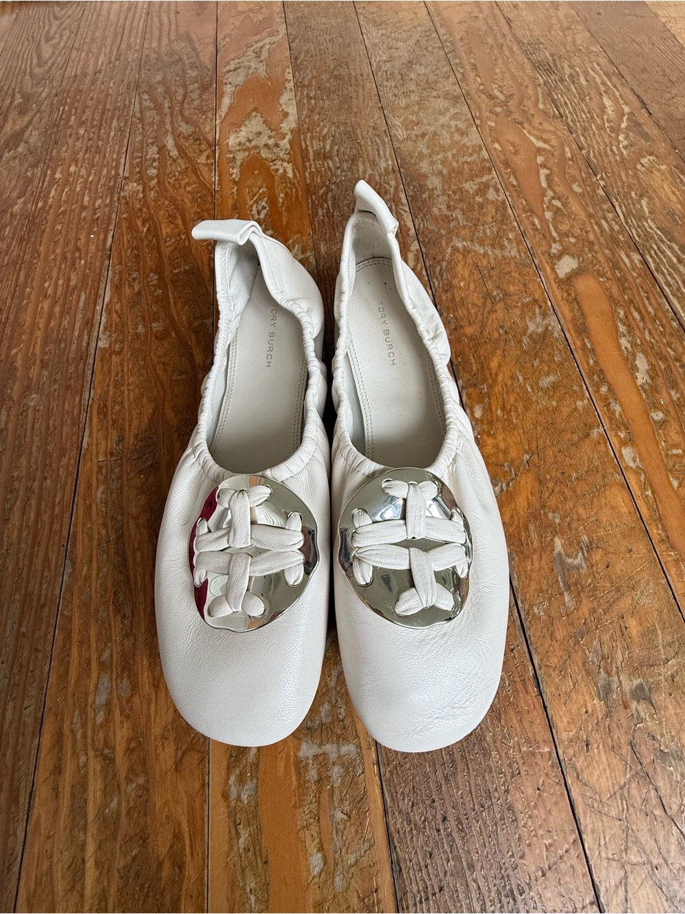 Tory Burch White Leather Ballet Flats with Silver Logo Medallion